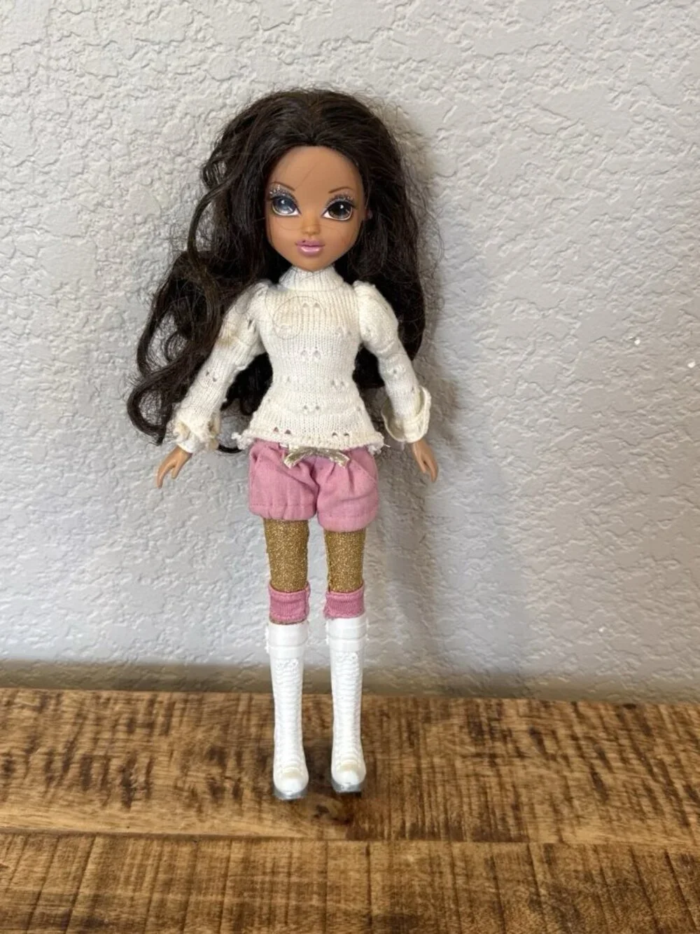 Moxie Girlz Magic Snow Sopphina Doll with Accessories See Photos